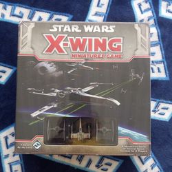 STAR WARS X-WING MINIATURES GAME - FANTASY FLIGHT SWX01 BRAND NEW AND SEALED