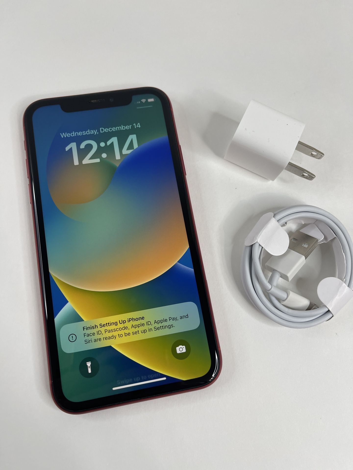 AT&T / Cricket Apple Iphone Xr 256GB Red Cell Phone X Xs 10
