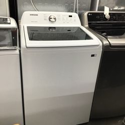 New Scratch And Dent Samsung Washer. 1 Year Warranty 