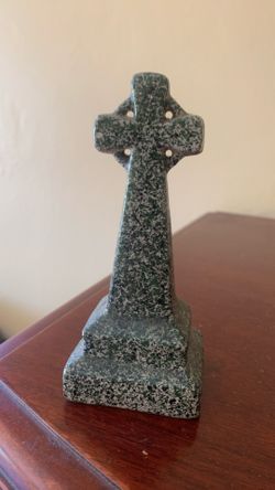 Vintage LINDESFARNE Ceramic Celtic Cross Decanter Miniature Empty B92 Cross Figure