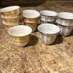 12 Arabic Coffee Cups (2 Styles – 6 of Each)
