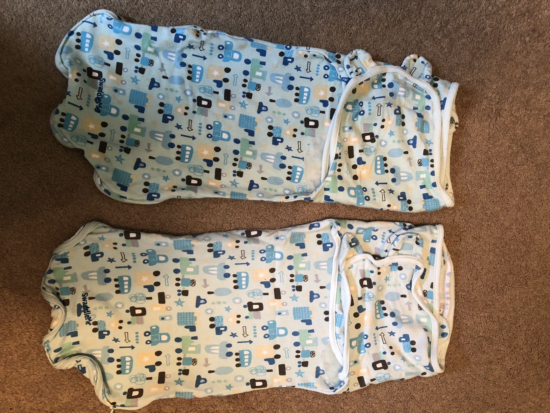 SwaddleMe size small