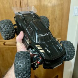 Hyper Go 1:16 Scale 4wd RC Car And Controller