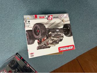Arrma Outcast 4s NEW