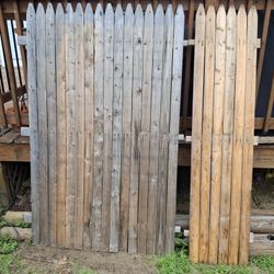 Stockade Fence 