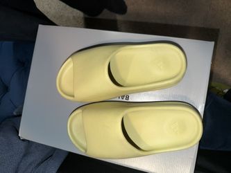 Yeezy slides 