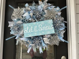 Blue and Silver Winter Snowflake Wreath 