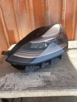 2017-2024 headlight Tesla model Y left driving side OEM good condition