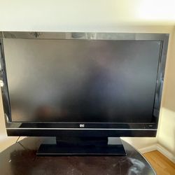 40” HP TV