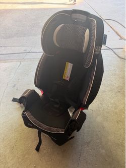 Graco 4Ever DLX 4-in-1 Convertible Car Seat