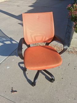 Desk chair