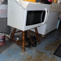Over The Stove Microwave 