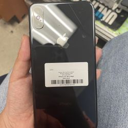 Iphone Xs max 256 gb | Unlocked | Comes with Store warranty | Free charger and Cable 