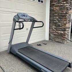Precor Treadmil