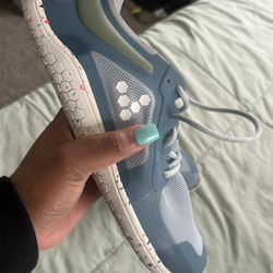 Bare Foot Athletic Shoes 