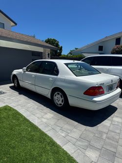 2001 Lexus LS 430