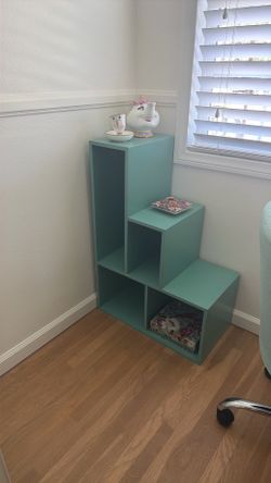 3 step tier floor shelf