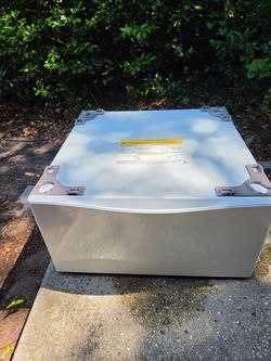 LG washer&dryer pedestal and drawer storage