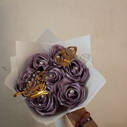 10$ Eternity Roses 