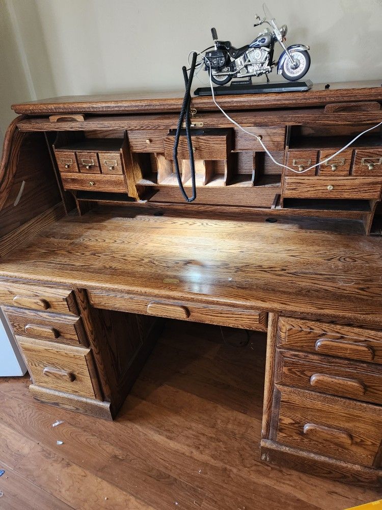 Oak Rolltop Desk With Chair 
