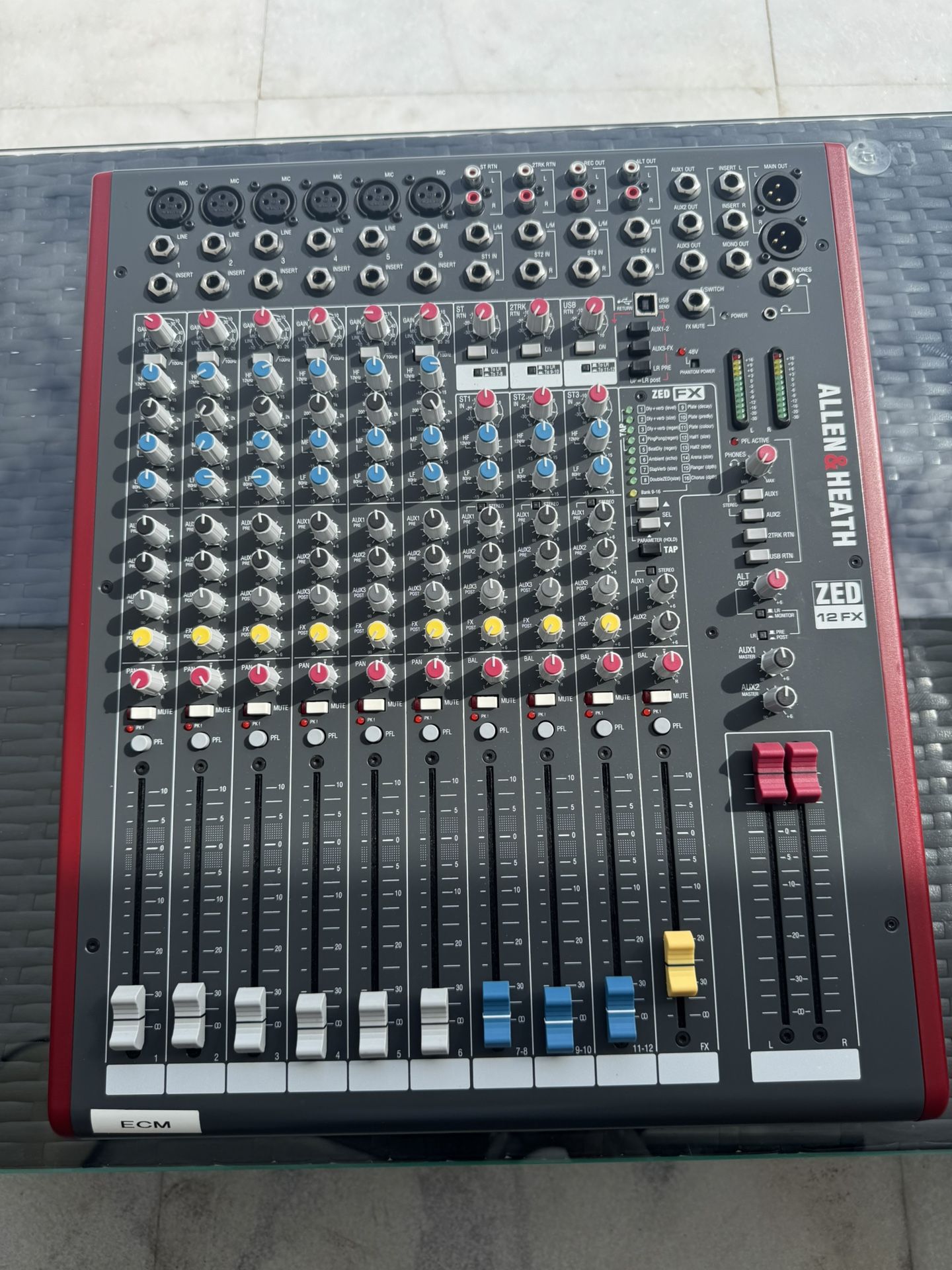ALLEN & HEATH ZED 12FX