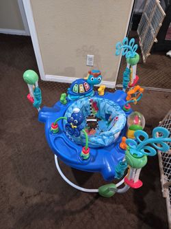 Baby Einstein bouncy chair