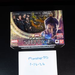 S.H.Figuarts Bandai Marvel Doctor Strange & Burning Flame Set