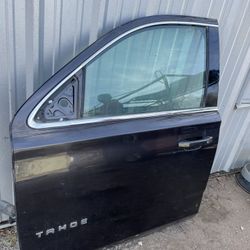 LEFT SIDE DOOR 2015-2020 CHEVROLET TAHOE O SUBURBAN 