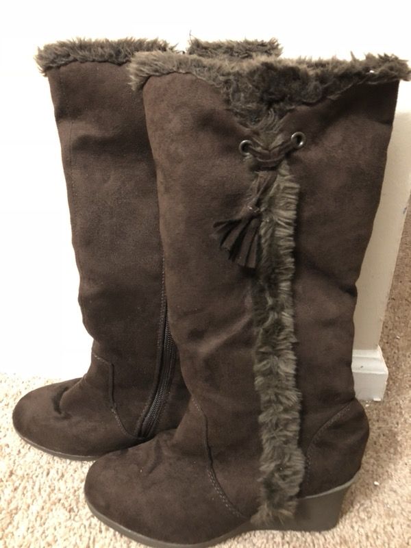 Women’s boots Size 7.5