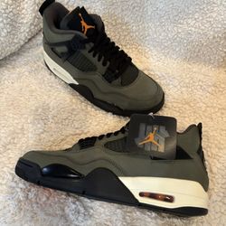 Air Jordan 4 retro x Undefeated  New / size 9 M