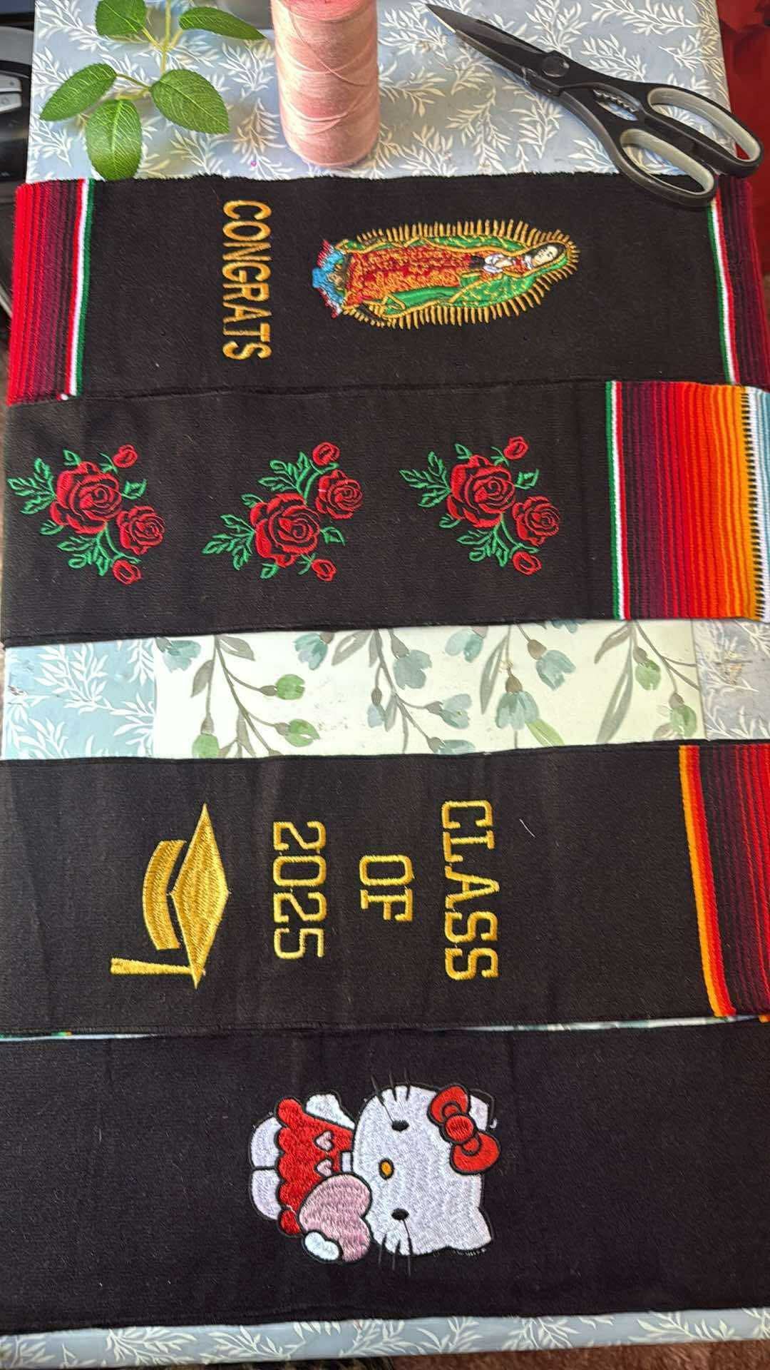 Estola , Banda Para Graduación Ya Nos Quedan Pocas Diseño Ya Solo De Que Muestra La Fotos $25 Cada Una Sunnyvale O Lugar Serca