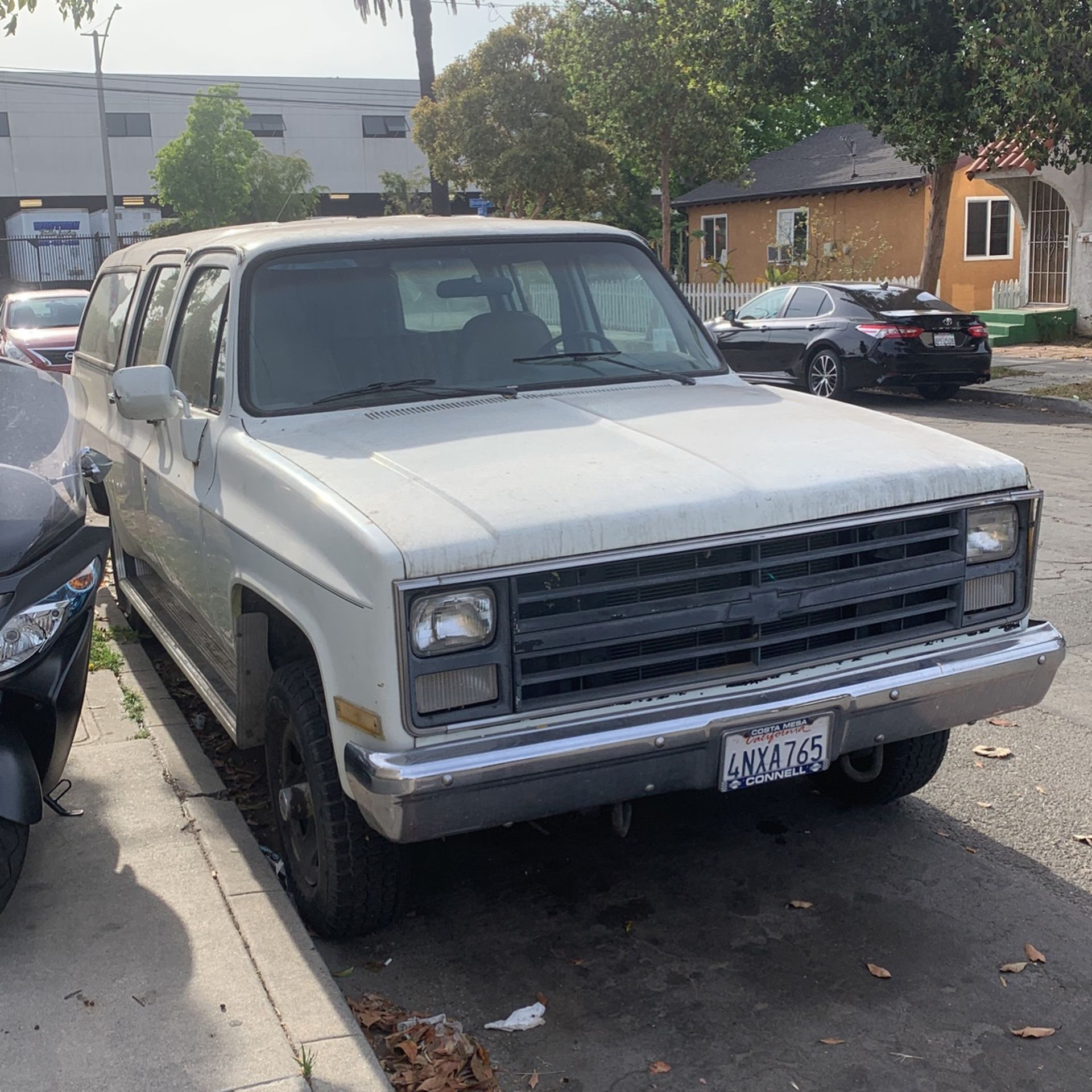 1987 Chevrolet R20 Suburban