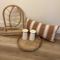 Decor Lot Bundle $40 Firm 