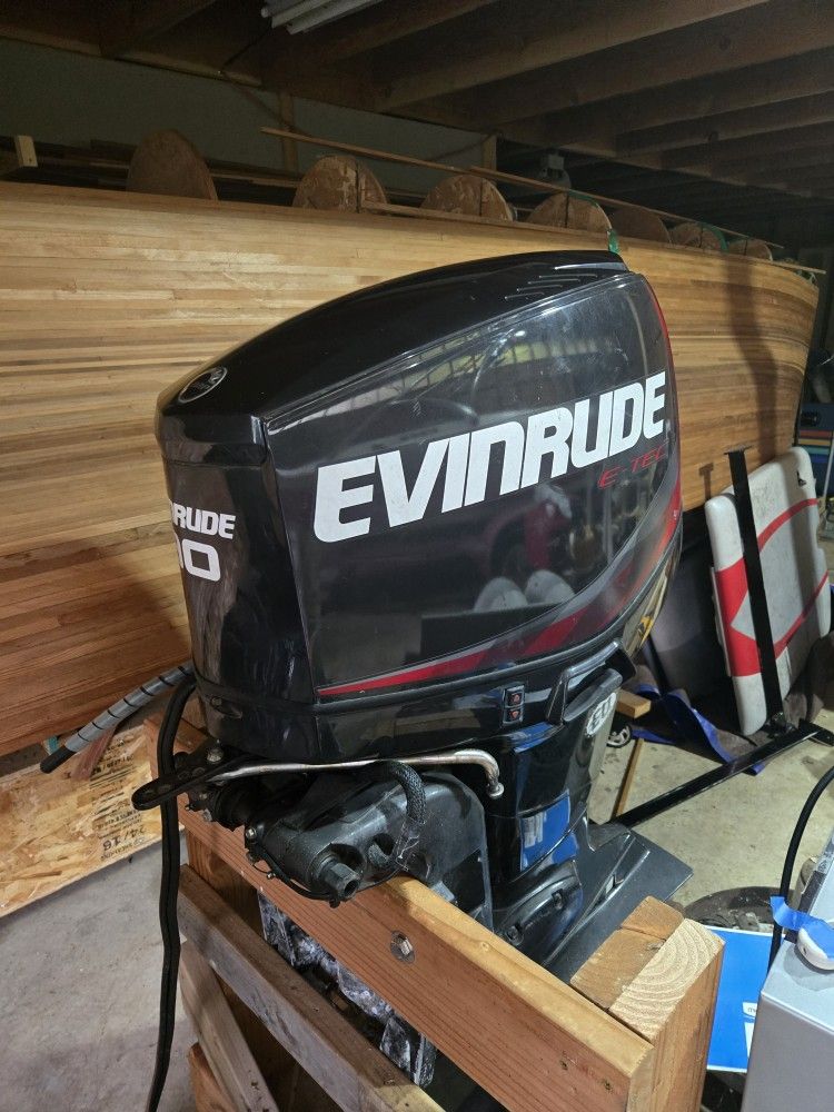 2014 Evinrude 90hp E-tec