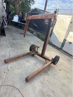 Hoist antique
