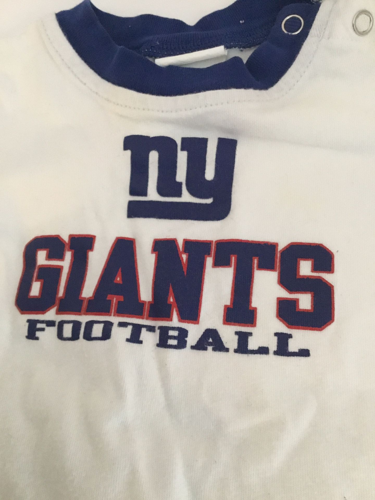 Official Authentic NEW YORK GIANTS babies ONESIE SIZE 6/9 Months Football Toddler Apparel