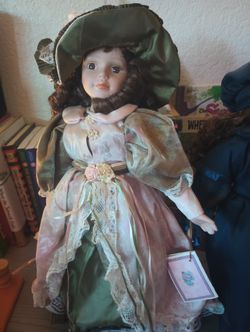 ANTIQUE, VINTAGE PORCELAIN DOLL!!