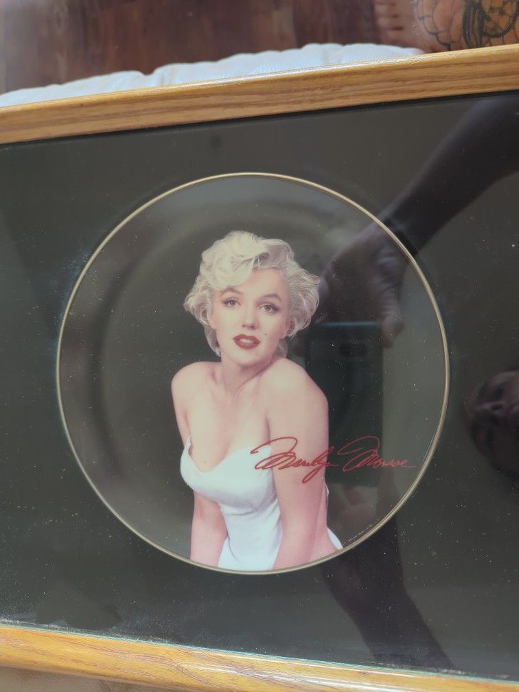 Marilyn Monroe Norma Jean "Sophisticated Lady" Bradford Exchange Collector Plate