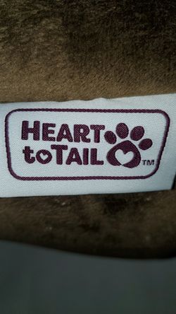 *HEART TO TAIL DOGGY BED*