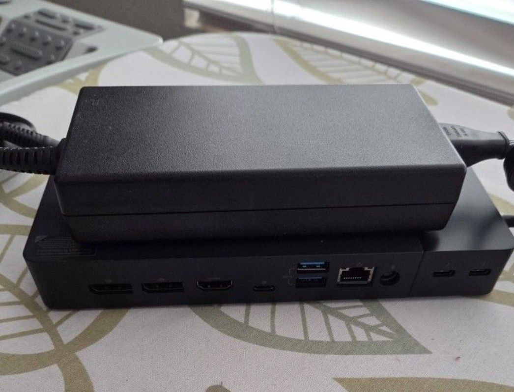 DELL DOCKING STATION ..GOOD CONDITION