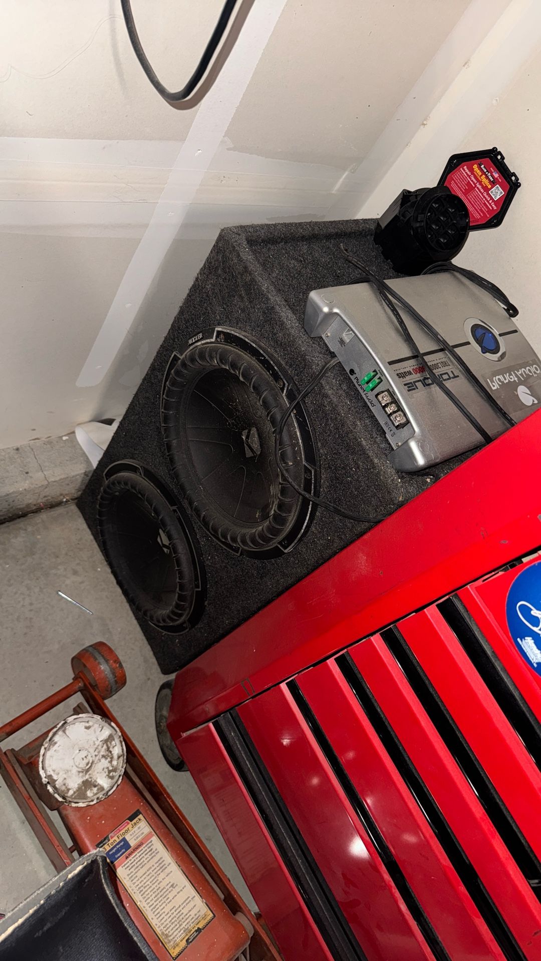 Kicker CompQ 12” Subwoofer System w/ 3000W Amp + Wiring Kit