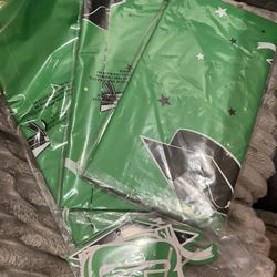 3 Graduation Table Covers With A Banner