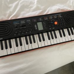 Casio Keyboard W Sound Board Melodies Beats