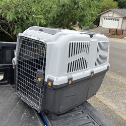 Large Dog Kennel Crate Skudo Airline Approved 36” Long 24” Wide 28” High like New 
