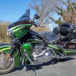 2006 Harley-Davidson Electra Glide Ultra Classic CVO 