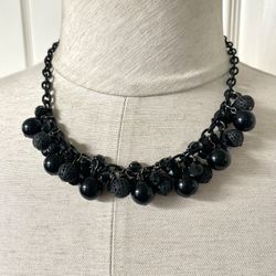 NY Collection Black Beaded Cluster Necklace 