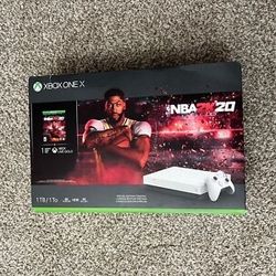 Xbox One X 1TB NBA 2k Edition 3 games 