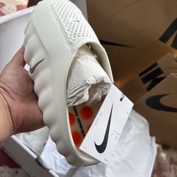 Nike men mind slide 001  sail size 9