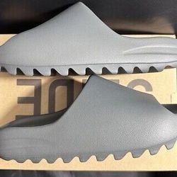 Yeezy Slide