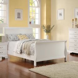 Full Size White  Sleigh Bed W Ortho Mattress Included 